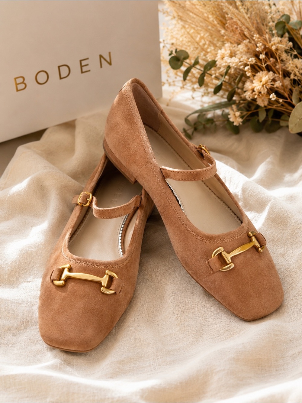 Boden Iris Snaffle Mary Jane Camel Suede Gold Horsebit Size US 8.5 -9  (EU 40)